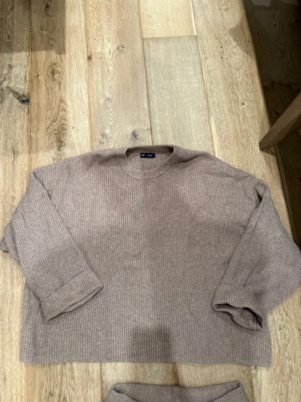 GAP Ribbed Wide-Leg Knit Pants in Taupe - Picture 4 of 5